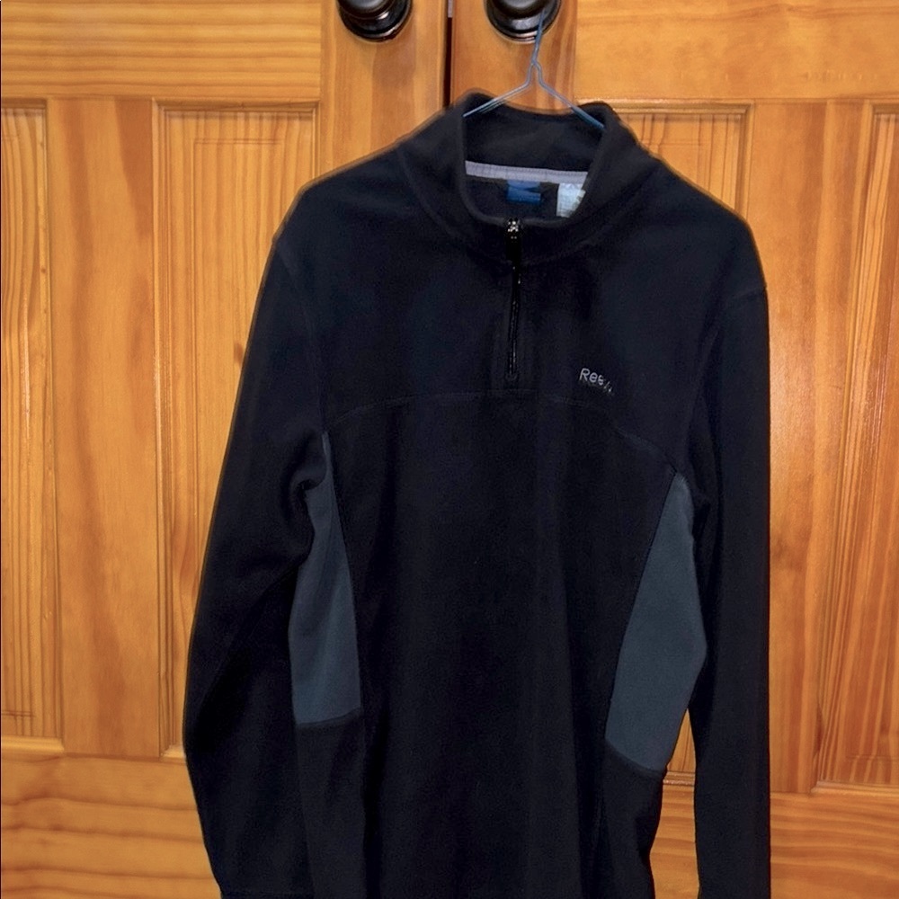 Reebok fleece pullover half zipper medium shirt black/gray